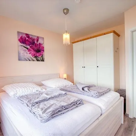 Ferienwohnung-d-3-7-0d0307 Lägenhet Heiligenhafen